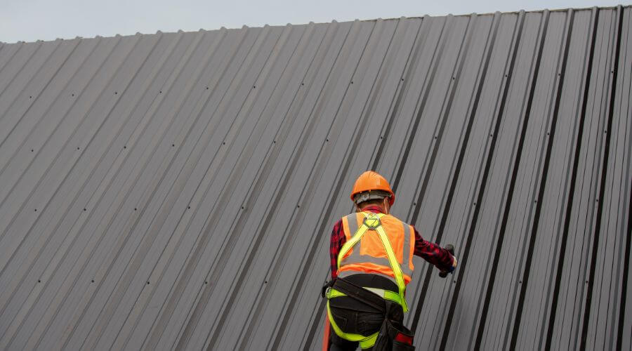 Expert Emergency Roof Repairs services in Deersville, OH